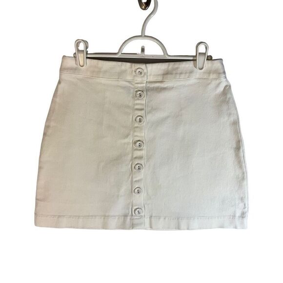 White Button Up Denim Miniskirt, Medium chicsportif preppy - Picture 4 of 8